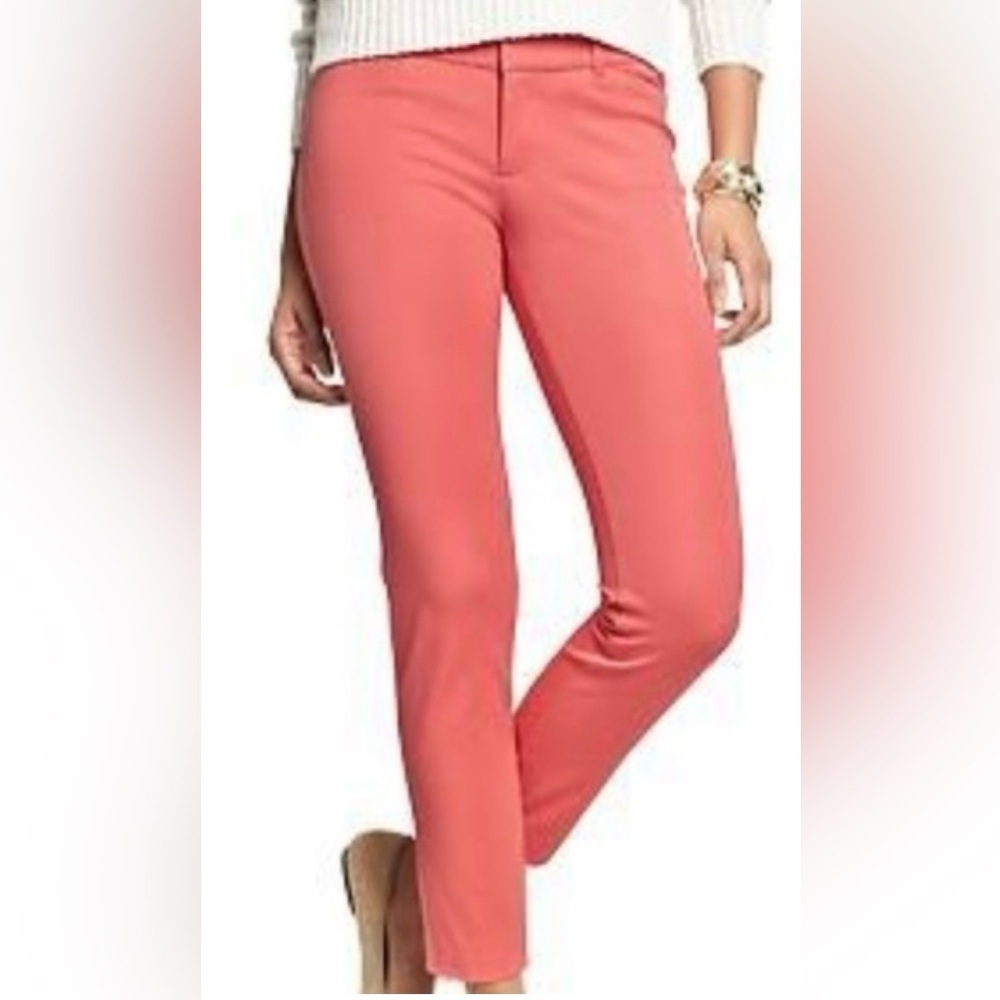 Old Navy Coral Mid rise- Cropped Pixie Pants -Sz 6-Like New condition 🌸☀️​​